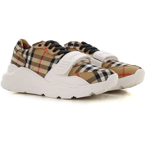 chaussure burberry blanche|Women’s Designer Sneakers .